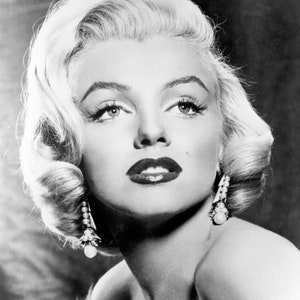 Marilyn Monroe 1953 Actress Photo Photograph Print Vintage image 2