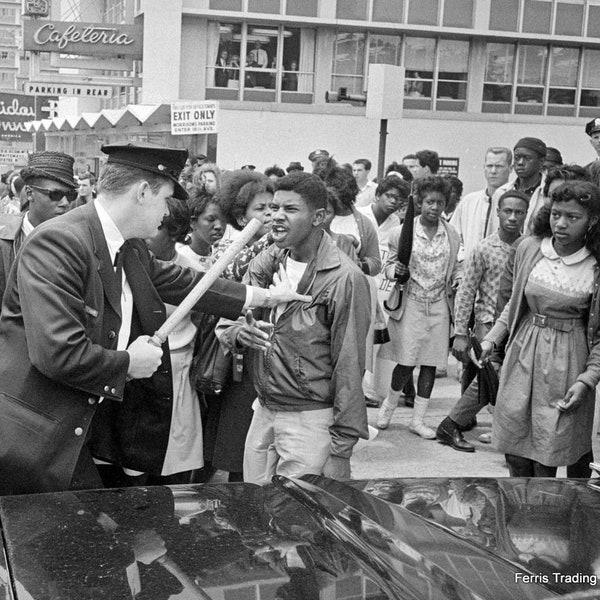 Civil Rights Protest - 1960s - Photo - Voting Rights - Integration - Segregation - Black History Month - African American - MLK - Alabama