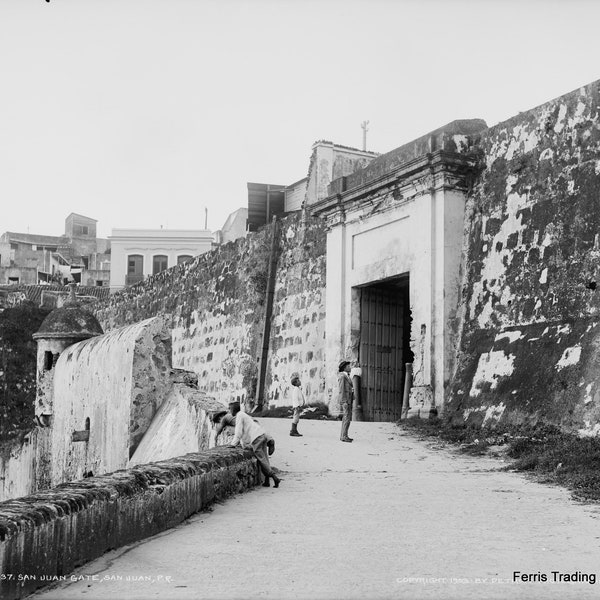 San Juan - Puerto Rico - Gate - Photo - 1903 Vintage