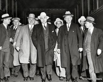 Al Capone 1931 Photo: Leaving Court, Tax Evasion, Chicago Mob