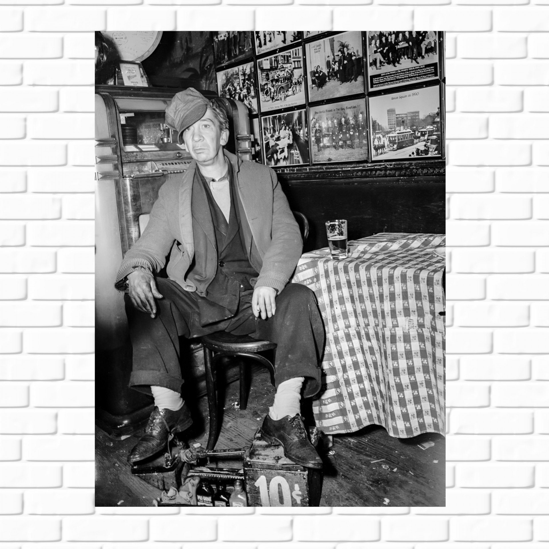 Vintage Bar Photo: 1930s Man Drinking Beer, Retro Pub Art - Etsy