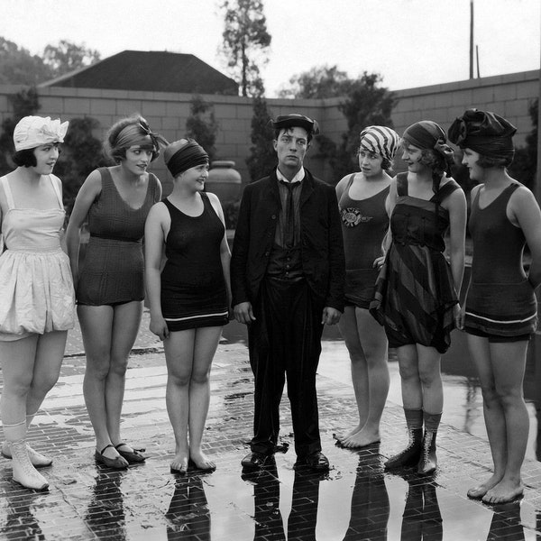 Buster Keaton, Vintage Photo, Women Swimsuits, 1920s, Flappers, Old Photo, Print, Picture, Feminism, Beach Decor, Bathroom Decor, Bar Decor