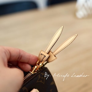 vuitton speedy zipper puller