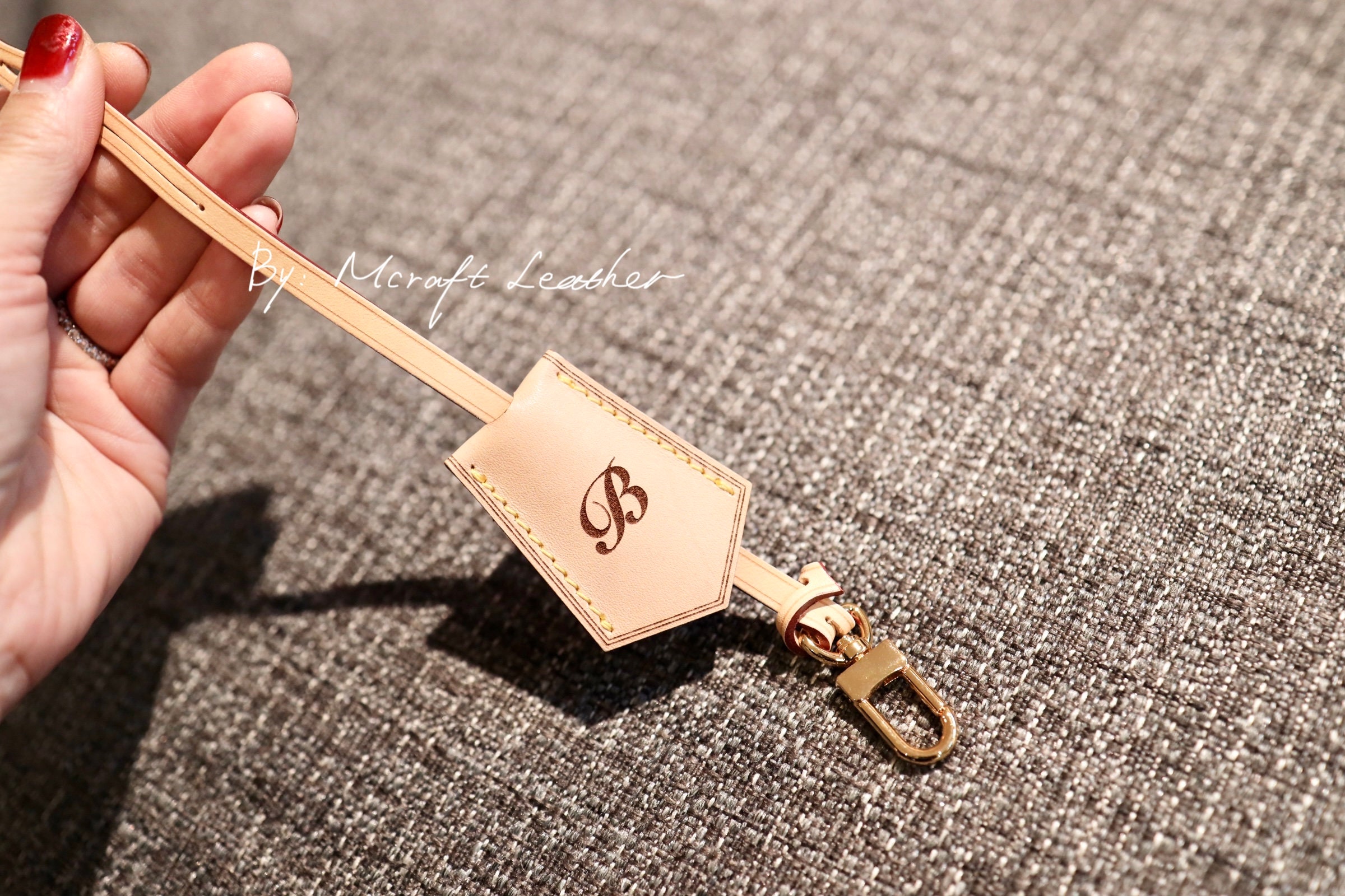 vuitton vachetta clochette key holder