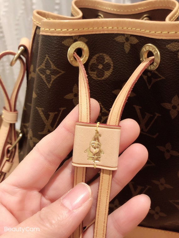 louis vuitton string