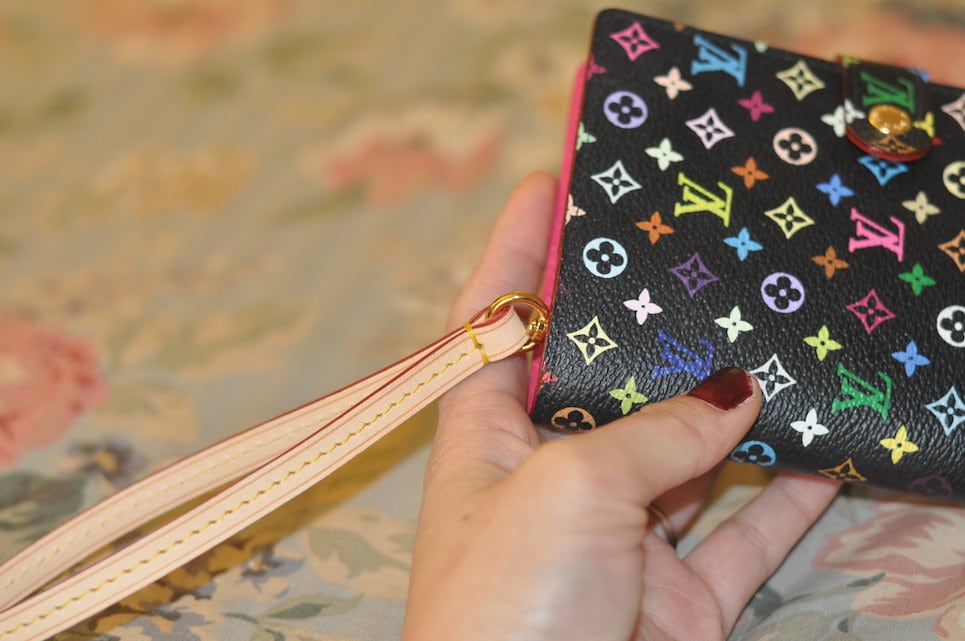 louis vuitton wristlet strap