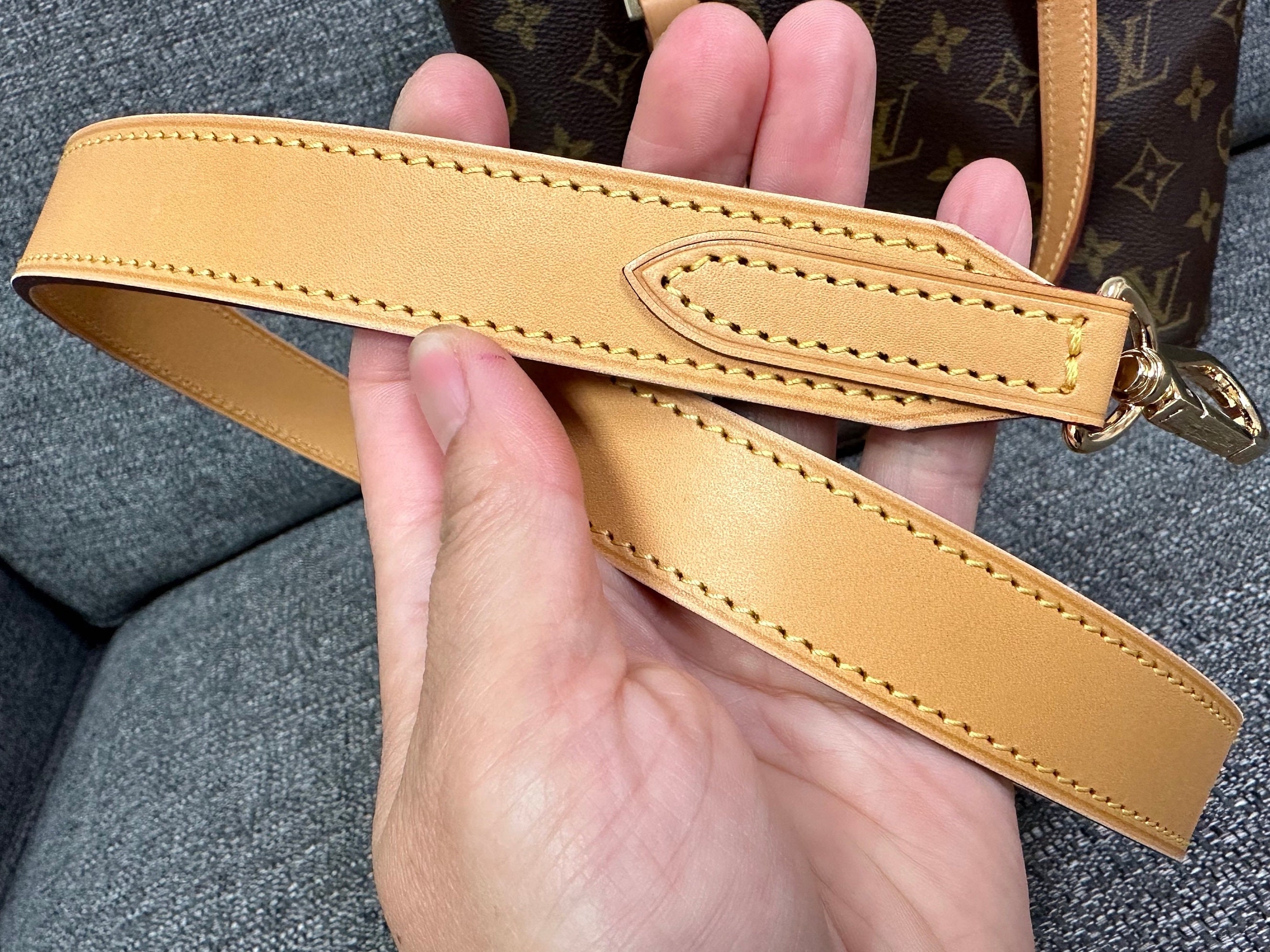 Mcraft Vachetta Leather Mini Tassel to Dress Up You Bag, Compatible with Neverfull Pochette Eva Clutch Pochette Accessories Wallet etc.