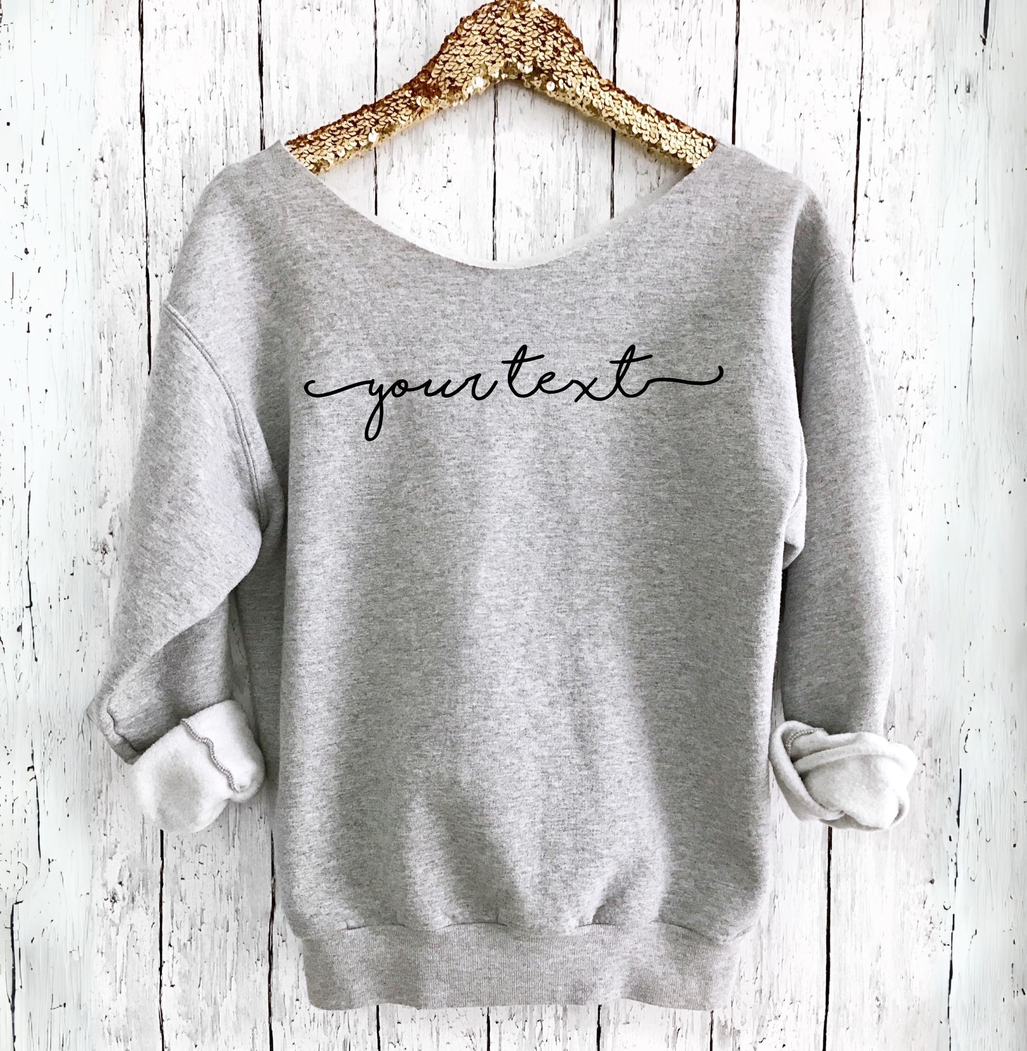 トップス Logo Emb Off Shoulder Sweatshirt Logo Emb Off Shoulder Sweatshirt - MISTREASS