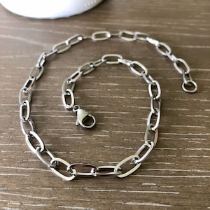 Stainless Steel Paperclip Style Oval Link Necklace