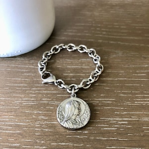 Stainless Steel Round Circle Mother Mary Medallion Oval Link Charm Bracelet
