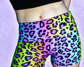 Short à rabat léopard arc-en-ciel, mini short taille haute butin, ensemble short léopard, mini short de sport, short taille haute léopard arc-en-ciel