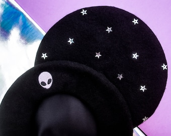 Purple Alien Beret, Goth Beret, Kawaii Goth, Embroidered Wool Beret, Pastel Goth Fashion, Beret with Lining, Halloween Beret, Kawaii Beret