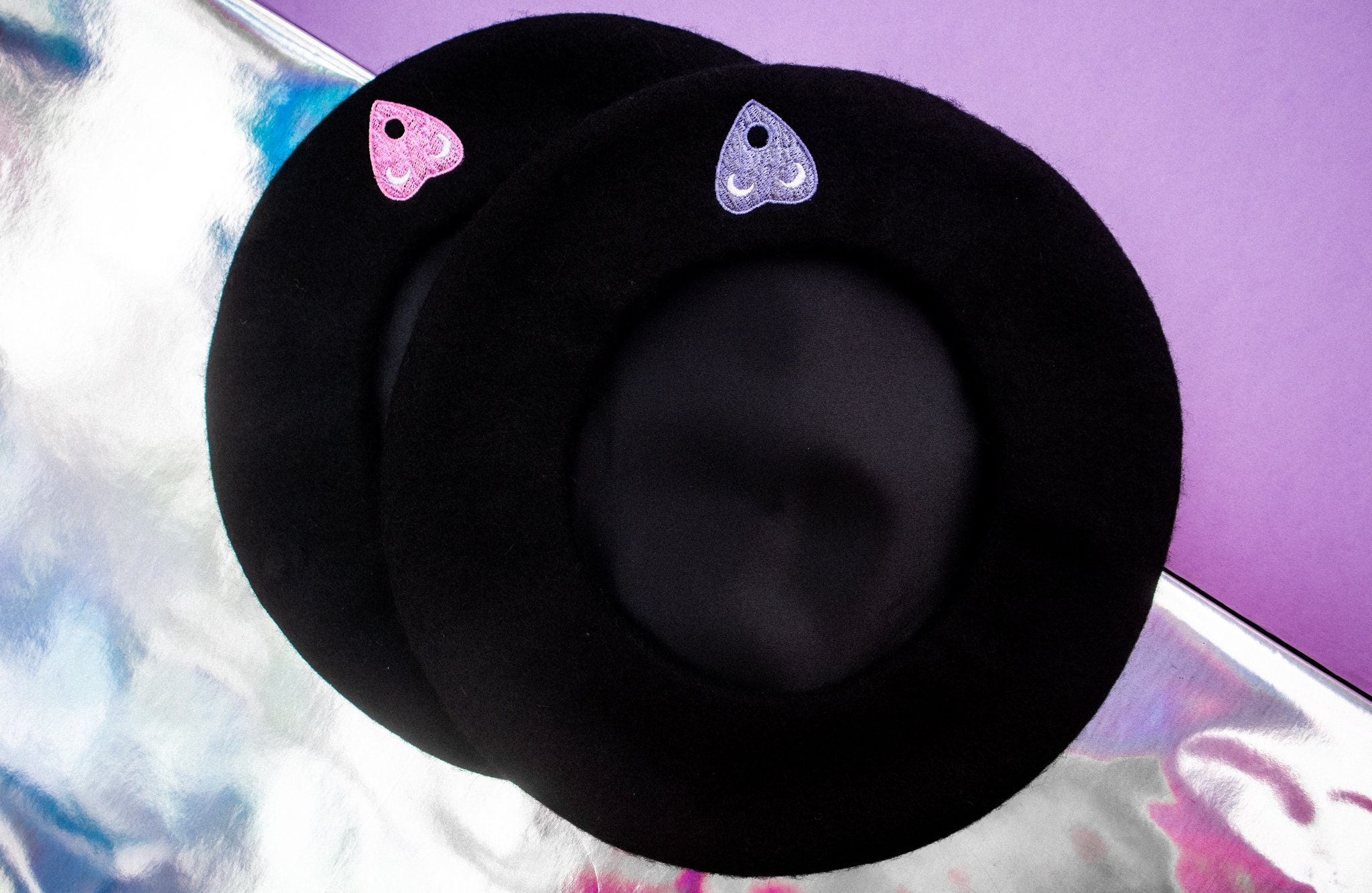 Purple Ouija Planchette Beret, Ouija Hat, Embroidered Beret, Wool Beret, Winter Hat, Goth Beret, Gothic Fashion, Witchy Gifts, Winter Beret