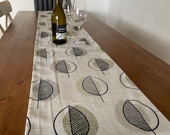 Camino de mesa estilo lienzo con patrón de hojas verdes y grises - largo - ideal para su mesa de verano - ideal para todos los días - ecológico y hecho a mano