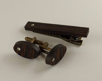 Tie clip and one pair of Wooden Cuff Links with Swarovski crystals.