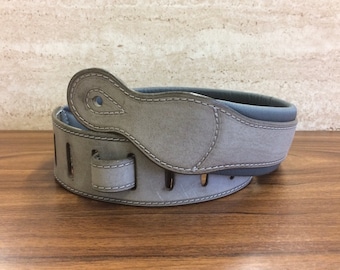 Guitar strap made of leather, padded, gray