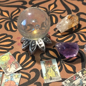 Sfera di cristallo in miniatura, miniatura di casa delle bambole, cartomante, vibrazioni da strega, sfera di cartomante in miniatura, miniatura gitana, arredamento per casa delle bambole