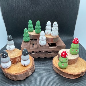Miniature dollhouse Christmas tree
