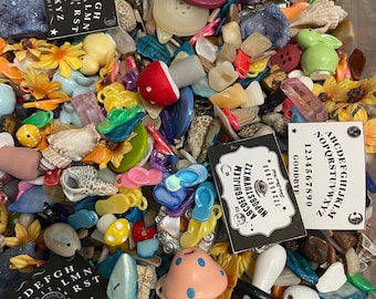 Crow Confetti Scoop: Gemstones, Charms, Shells, Tarot Cards
