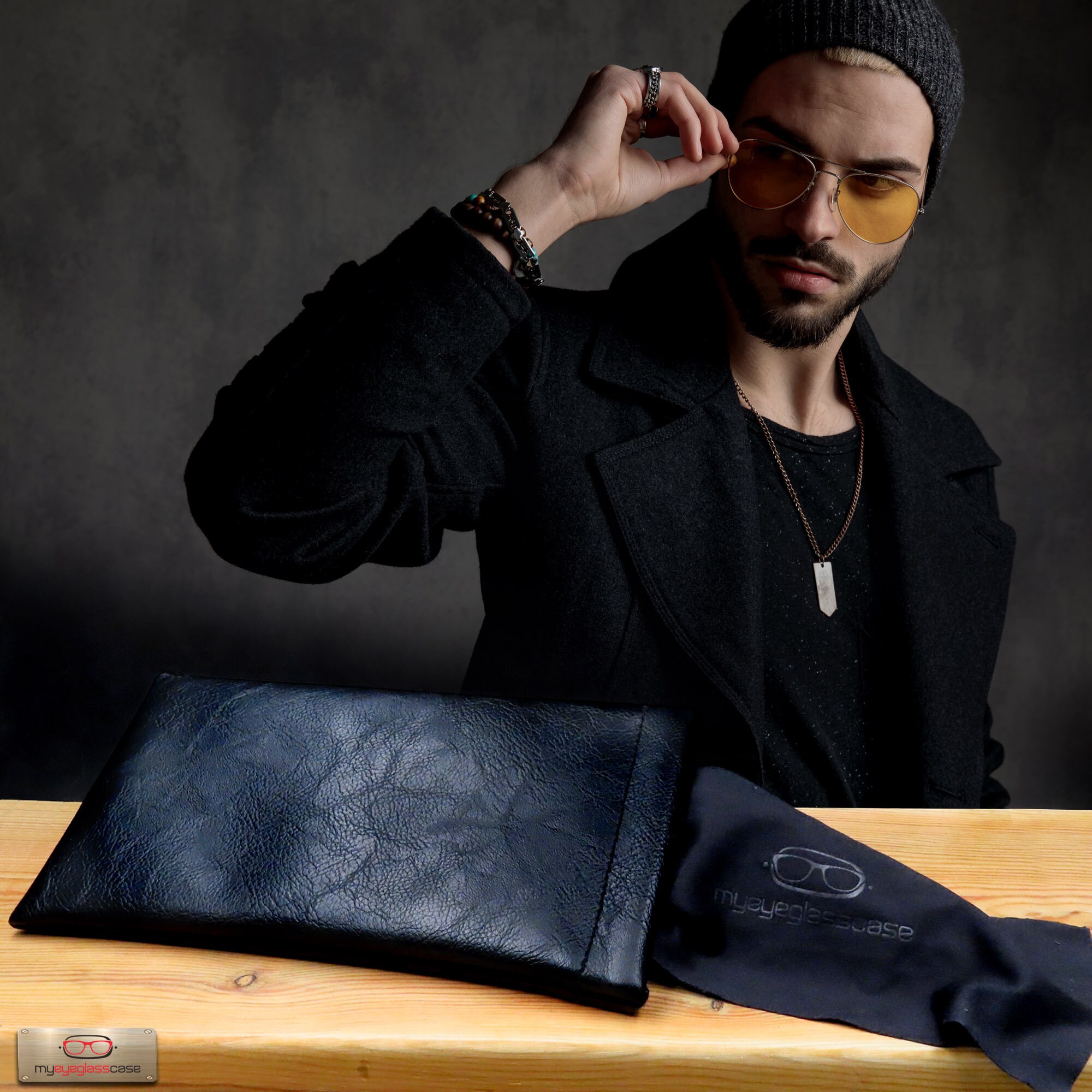 Black Vegan Leather Sunglasses Pouch: Squeeze Top Eyeglass 