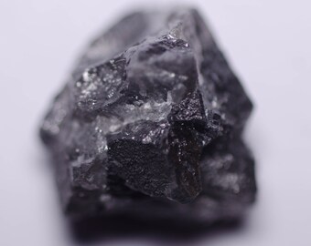 6.1 Carat NEGRO IRREGULAR Diamante Natural áspera sin tratar