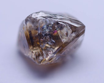 0.57 Carat BROWN OCTAHEDRON Diamante Natural Áspero Sin Tratar