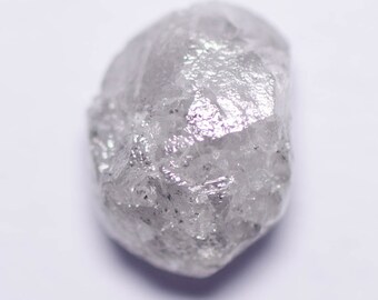 0.86 Carat WHITE OVAL Diamond Natural Rough Untreated