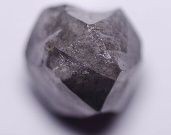 1.84 quilates GRAY ROUND Diamante áspera natural sin tratar