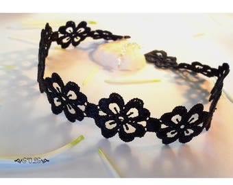 Black Floral Lace Choker: Victorian Style Necklace