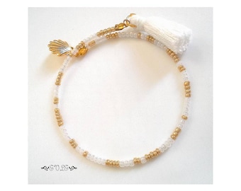 Layered Bracelets, Gold and White, Gold Bracelet Set, Boho Layered Bracelets, Exotic Style Bracelets, Beaded bracelet