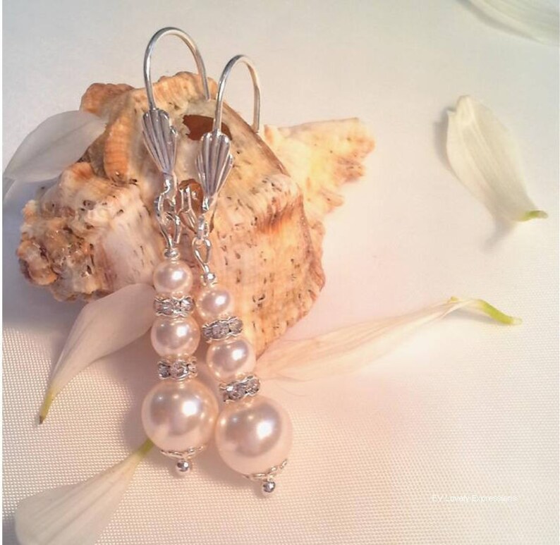 Wedding jewelry Gray Pearl Bridal Earring Pearl Bridesmaids Earrings Ivory White Pearl Dangle Earring Gift Pearl Wedding Earrings