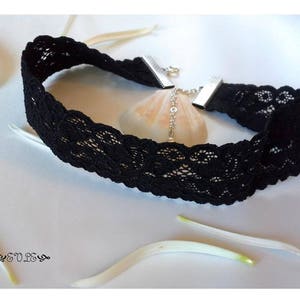 Black Lace Choker: Victorian Style, Swarovski Pearl Detail