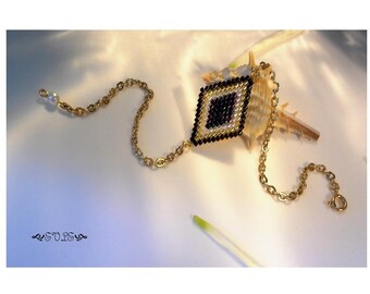 Miyuki Delica Seed Bead Bracelet: Geometric Woven Jewelry