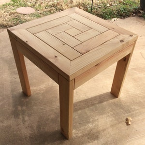 Outdoor side table, spiral top, herring bone pattern, outdoor furniture, 2x4
