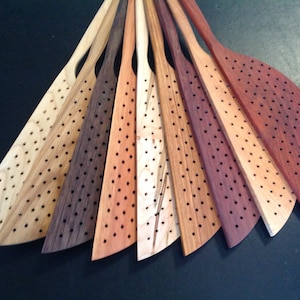 Colador de madera de 10&quot;, colador manual. Drenaje rápido, para ollas y sartenes grandes y pequeñas.