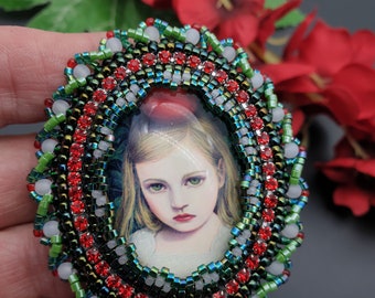 Brooch cameo, brooch girl, embroidered brooch, brooch for clothes,beaded brooch, brooch with a portrait,bead embroidery, beaded decoration