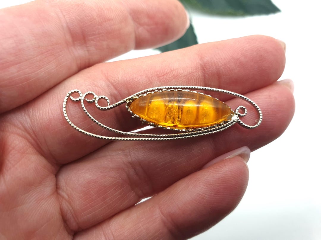 Vintage Amber Brooch, Elegant Brooch in Silver, Small Openwork