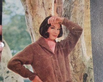 Vintage 1960s Villawool knitting pattern book in 8ply yarn