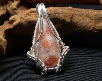 Sunstone wire wrapped pendant, wire wrapped jewelry, sunstone necklace, gemstone jewelry, fantasy jewelry, elven jewelry, gift for her