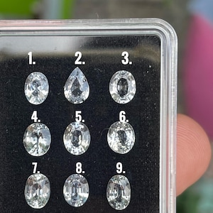 Naturlig vit safir från Sri Lanka