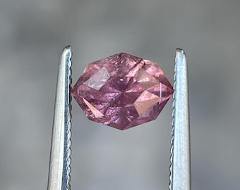 1.13ct Unheated Natural orangy pink sapphire from Tanga, Tanzania