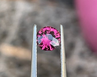 1.46ct Custom cut Natural purplish pink rhodolite garnet from Nigeria