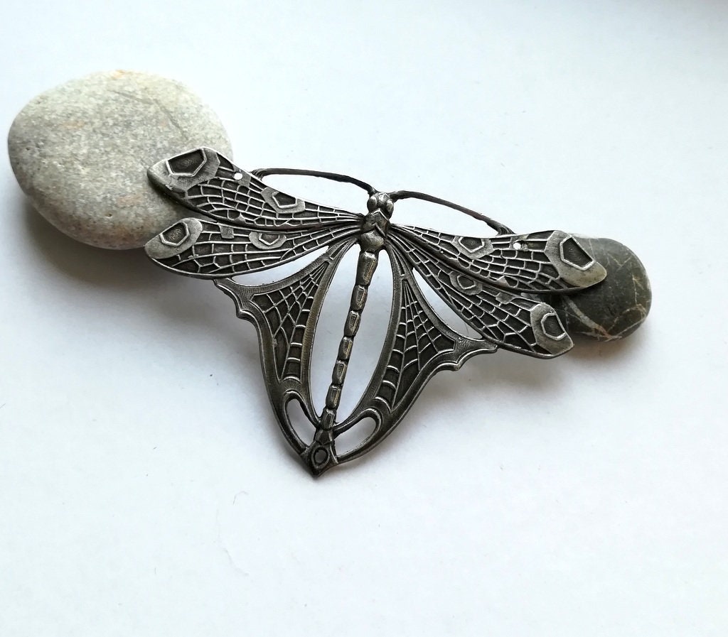 180012 - Dragonfly - Art Nouveau - antic silver galvanic plating-two holes on tops of wings