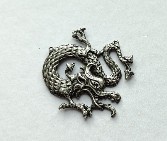 【⭐︎ドラゴン★】 🧵A sewing box transforms into a 🐉dragon!? The Gashapon 