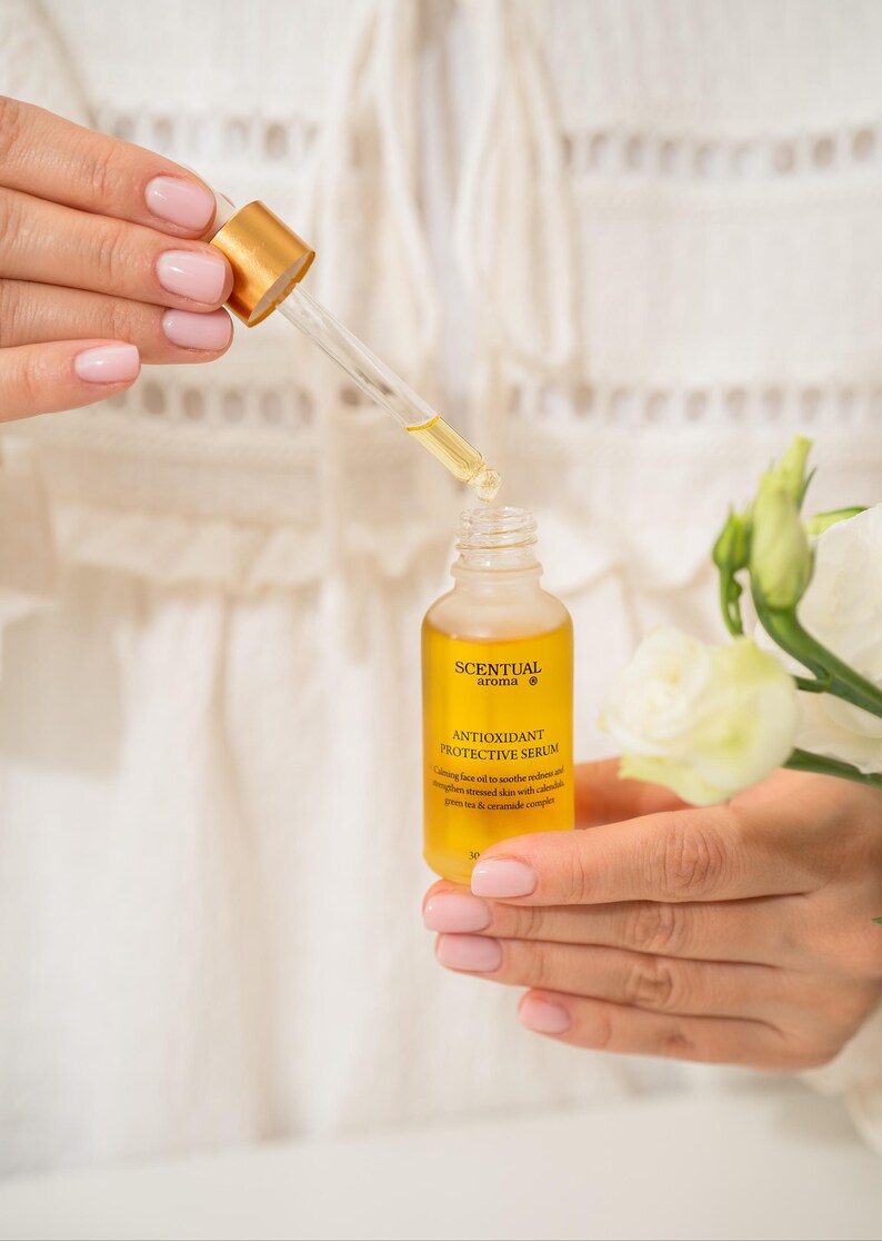 Antioxidant Protective Serum, Calming Face Oil for Sensitive Skin image 2