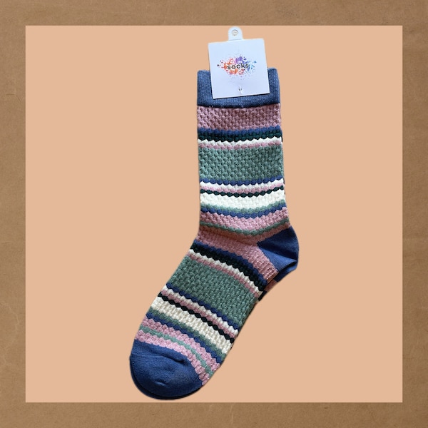 Chaussettes ras du cou rayées d'inspiration vintage pour femmes, Chaussettes rayées rétro, Chaussettes tube mi-long, Chaussettes décontractées, Chaussettes pour adultes, Chaussettes pour femmes