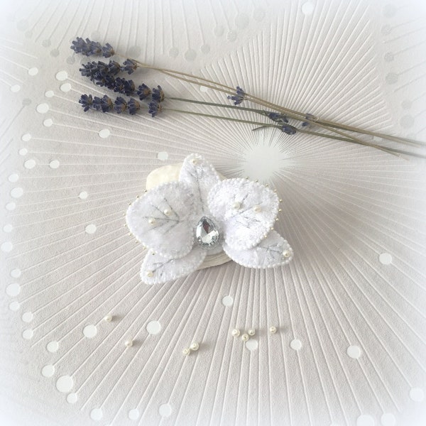 White orchid velvet brooch, Textile art brooch, Hat pin, Embroidered lapel pin, White flower Corsage, Flower pin