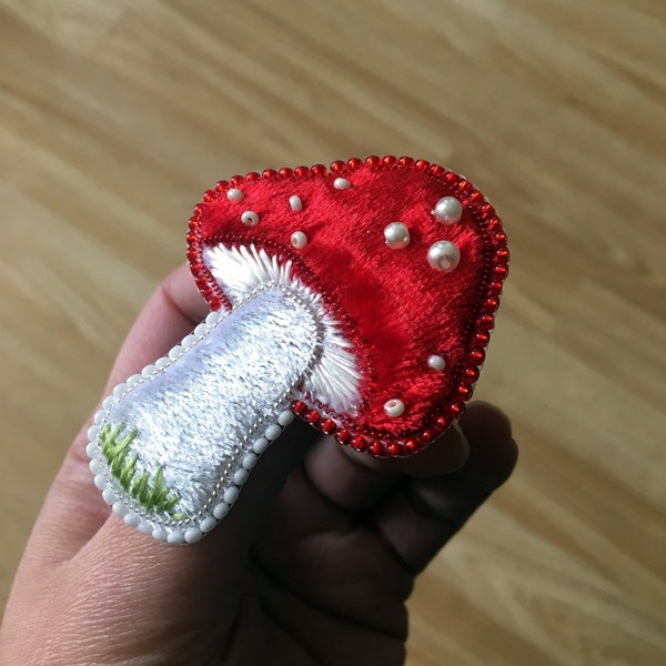 Velvet mushroom brooch for fae lover, Red toadstool, Bead embroidered jewellery, Autumn fairy gift, Textile jewelery