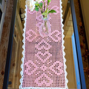 Heart Table Runner PDF crochet pattern image 4