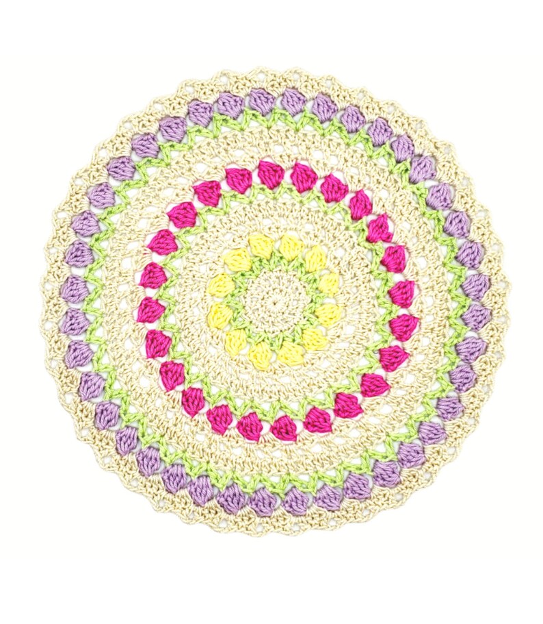 Tulip Mandala PDF crochet pattern image 1